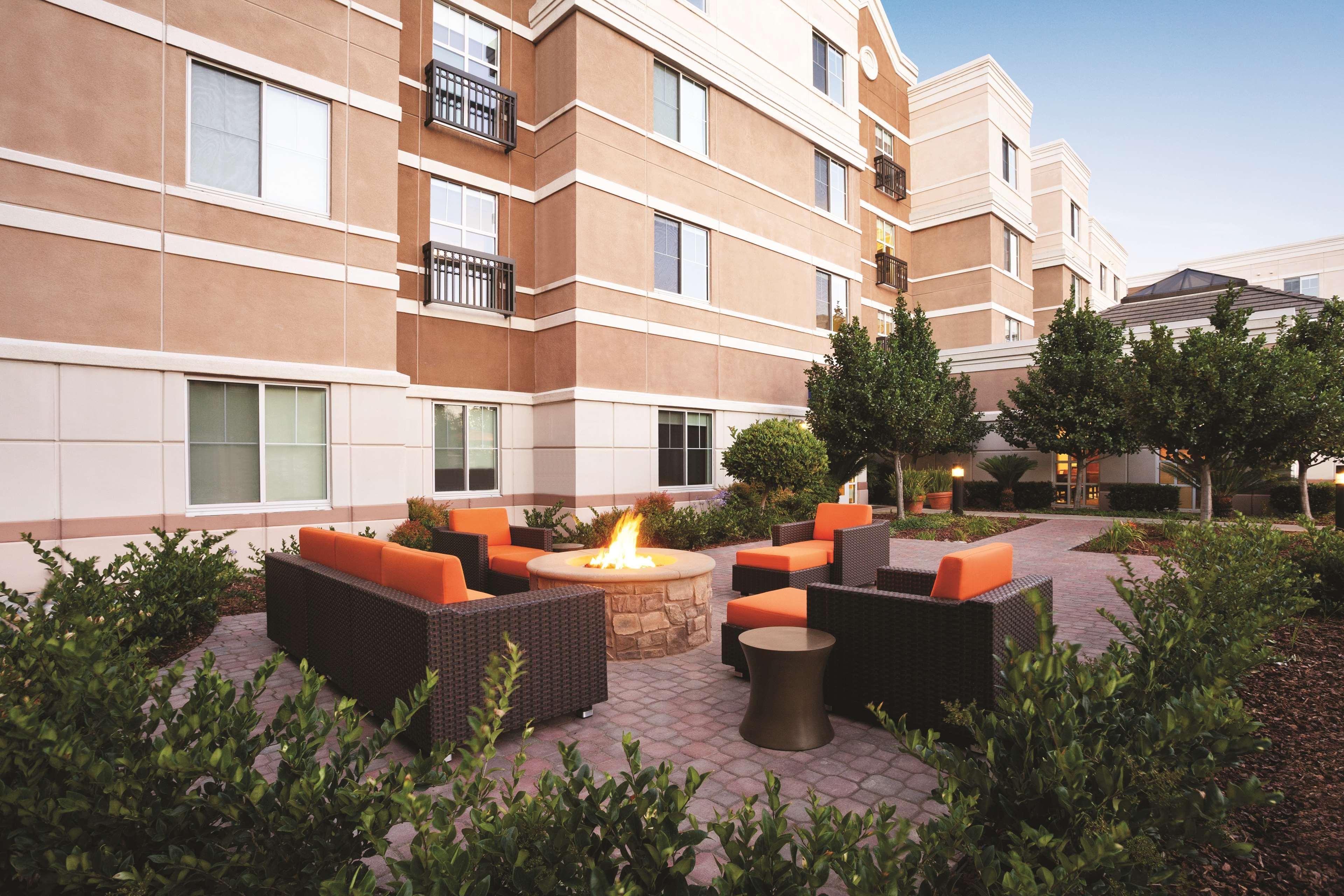 Hyatt House Pleasant Hill Hotel Eksteriør billede